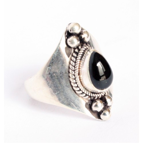 Ring 6 ball drop stone