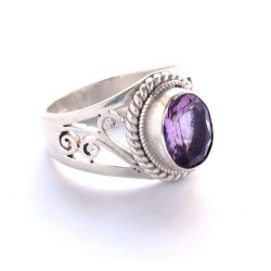Ring plane jali w/stone