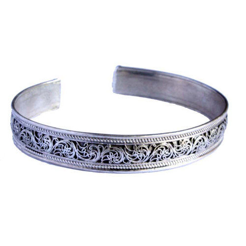 Filigree bracelet