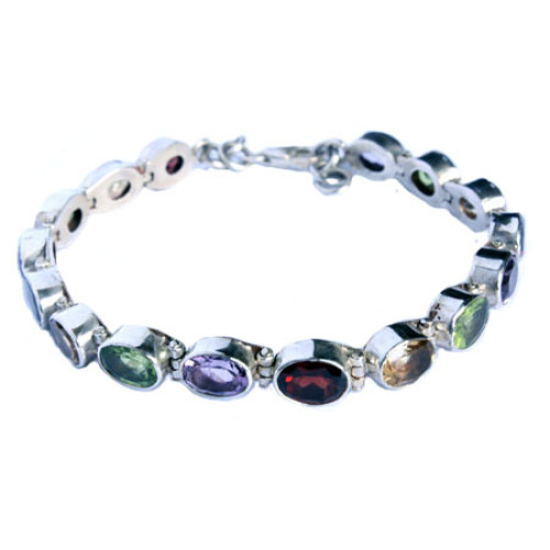 Sixteen bracelet