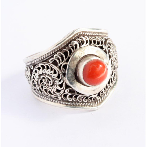 Filigree with stone ring