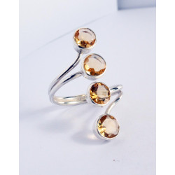 Four stone adjustable ring