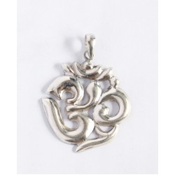 Pendant big OM hollow