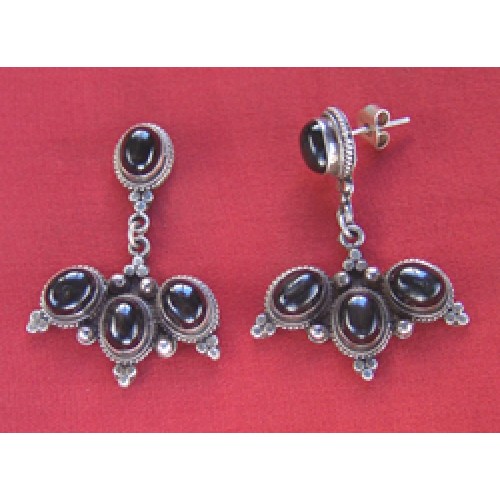 Earring 8 stone eagle shape